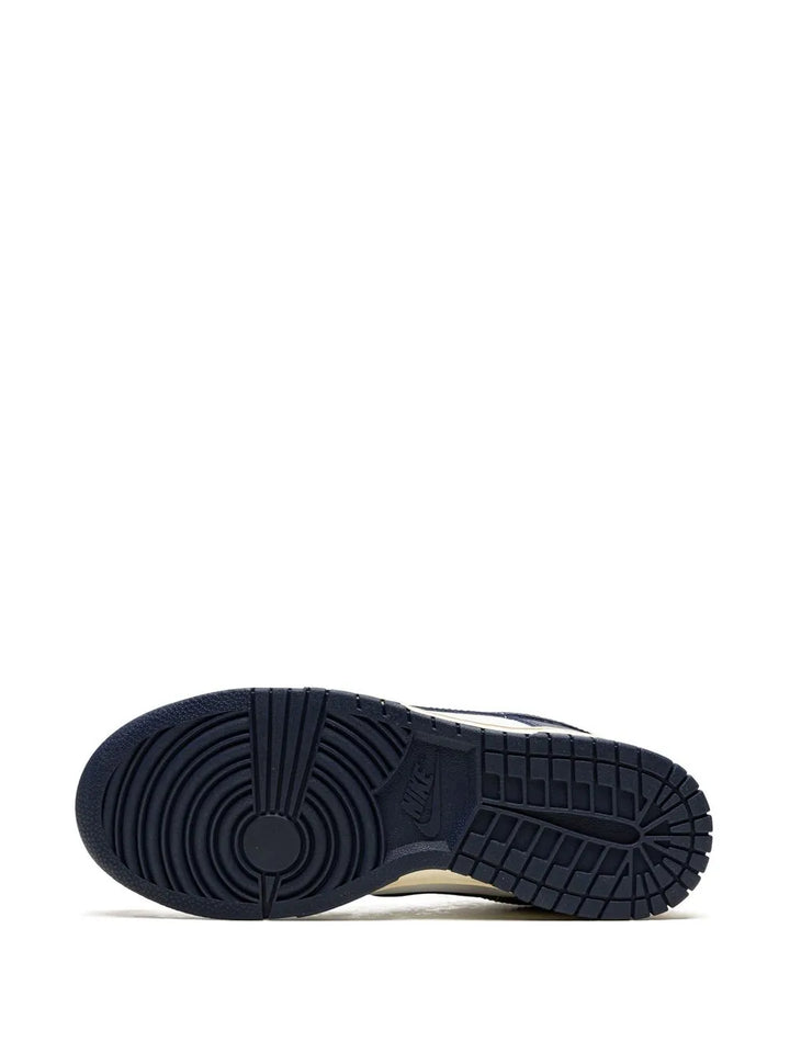 Nike Dunk Low ''Vintage Navy''