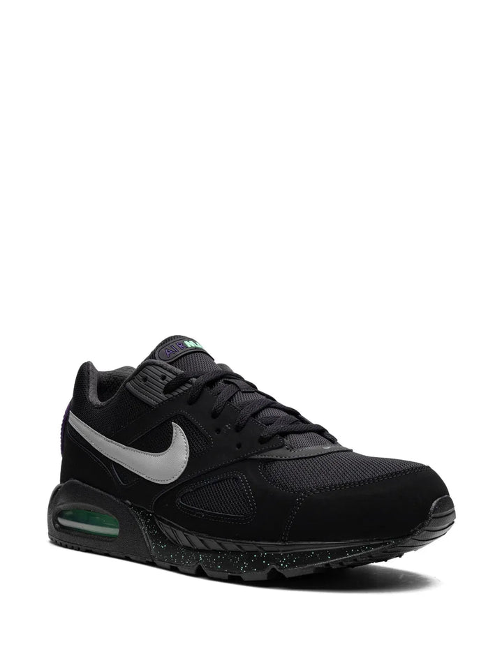 Nike Air Max Ivo