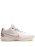 Nike Lebron 21