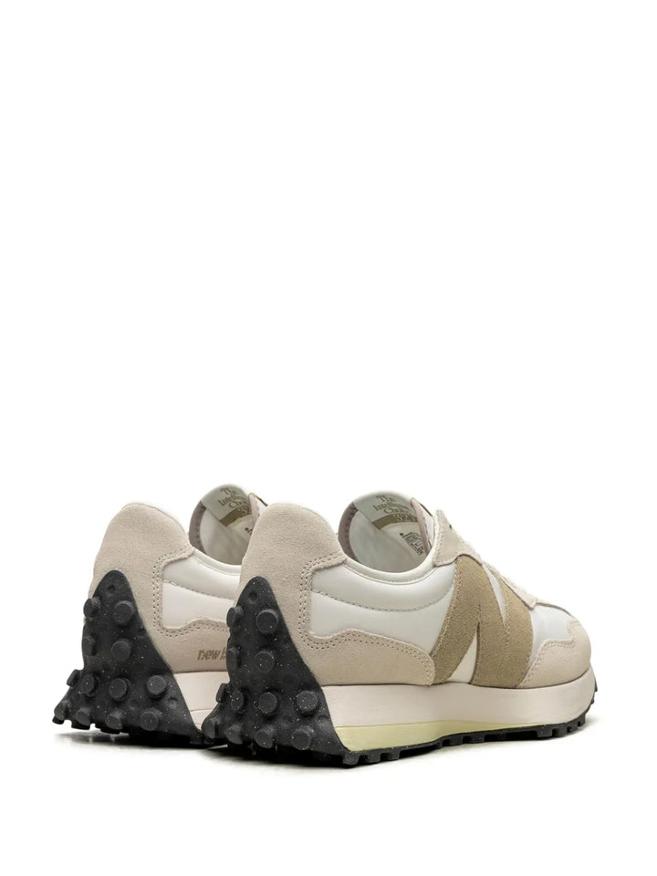 New Balance 327