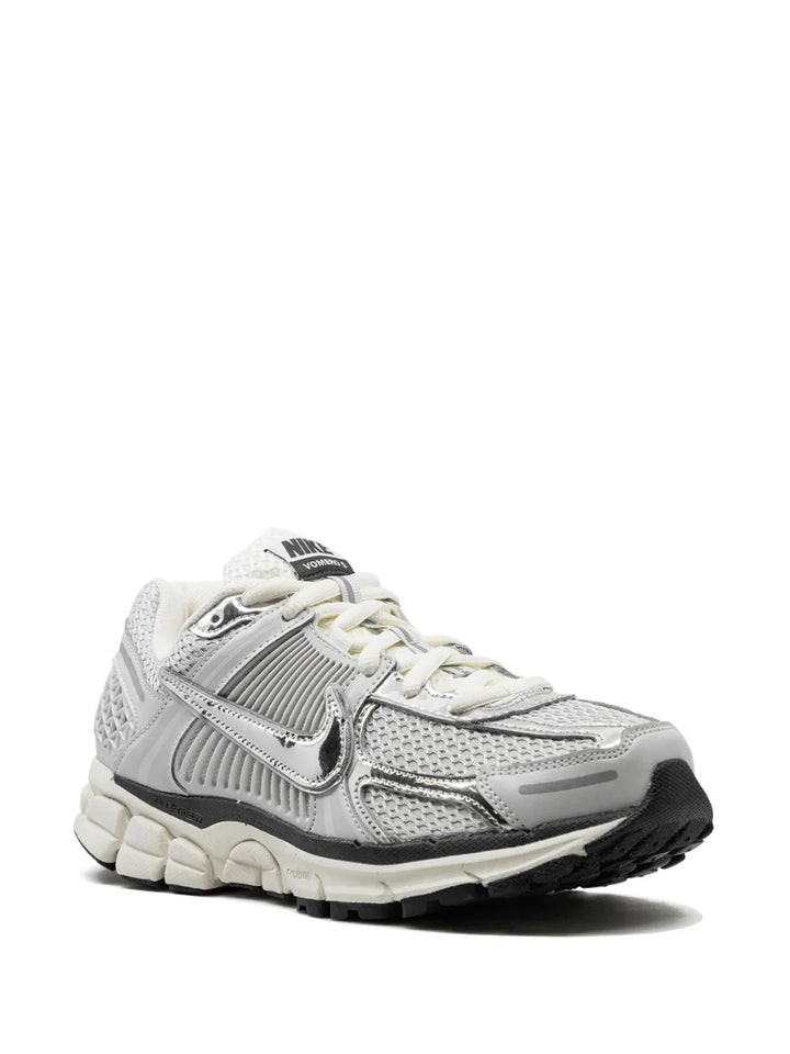 Nike Zoom Vomero 5 Chrome Sneakers