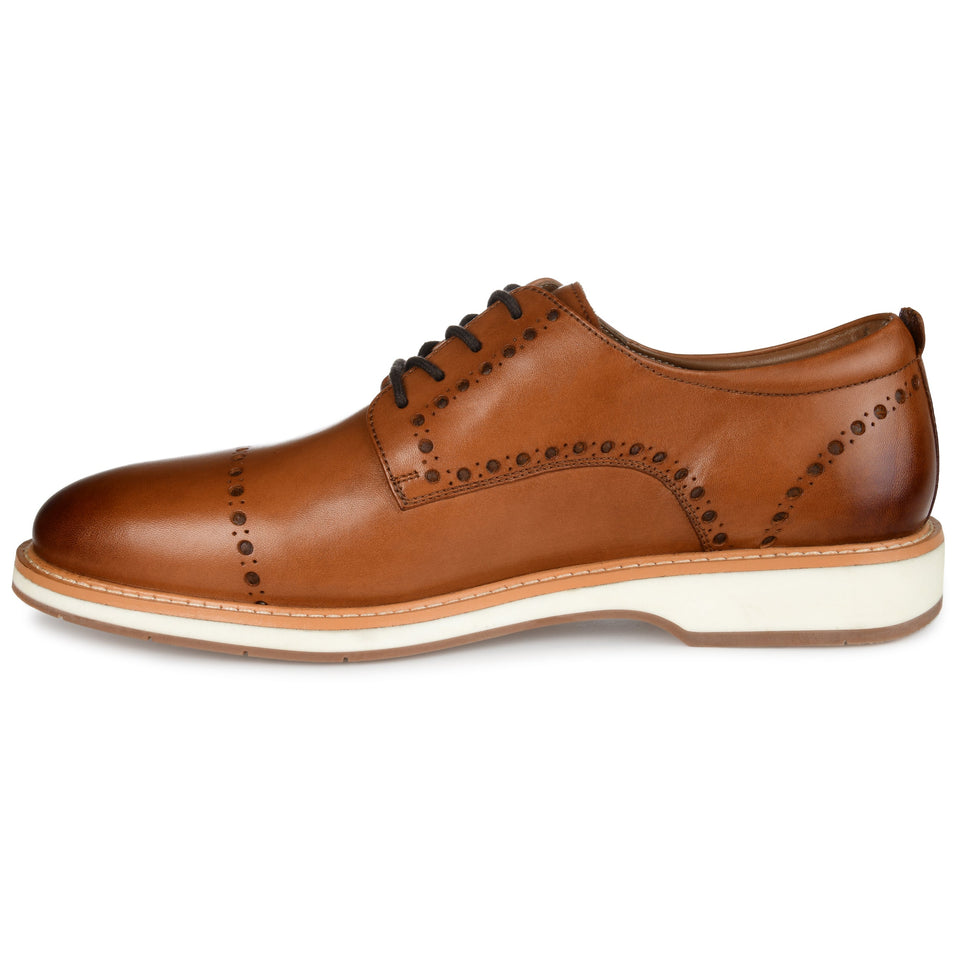 Thomas & Vine Fremont Brogue Derby — US 10 — Size cognac — Side View