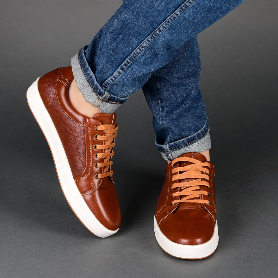 Vance Co. Maxx Casual Sneaker — US 9.5 — Size brown — Detail View