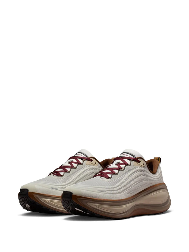 Nike Vomero Plus Low-Top Sneakers