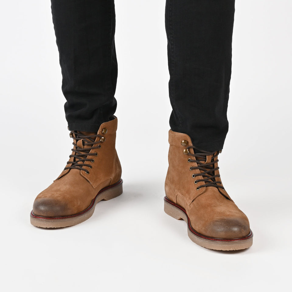 Thomas & Vine Samwell Plain Toe Ankle Boot — US 10.5 — Size tan — Width Regular — Lifestyle View