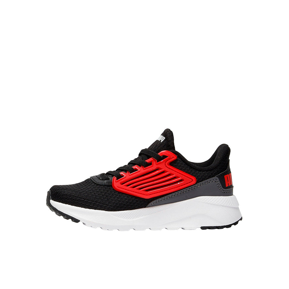 Tetra Slip On Sneakers (Youth)
