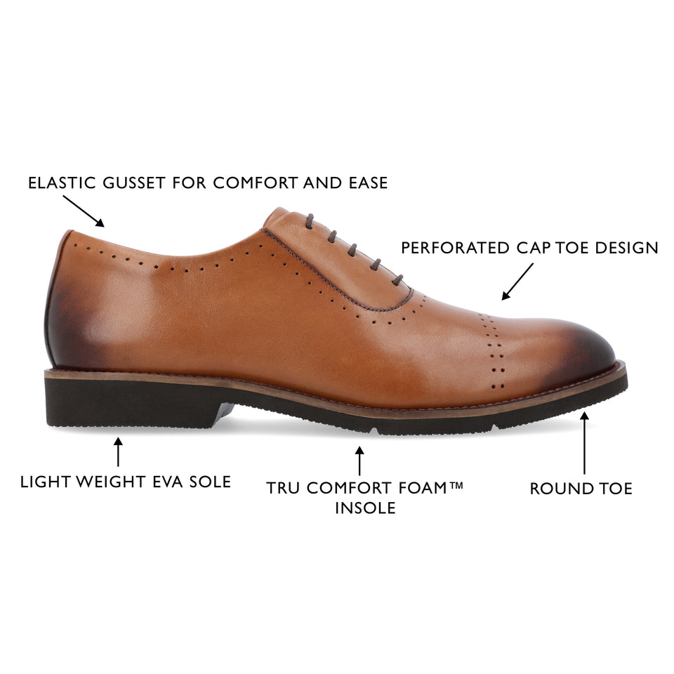 Thomas & Vine Morey Perforated Oxford — US 8 — Size cognac — Width Regular — Detail View