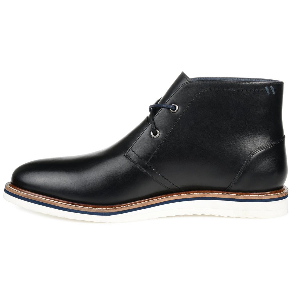 Thomas & Vine Keegan Plain Toe Chukka Boot — US 10 — Size black — Width Regular — Side View