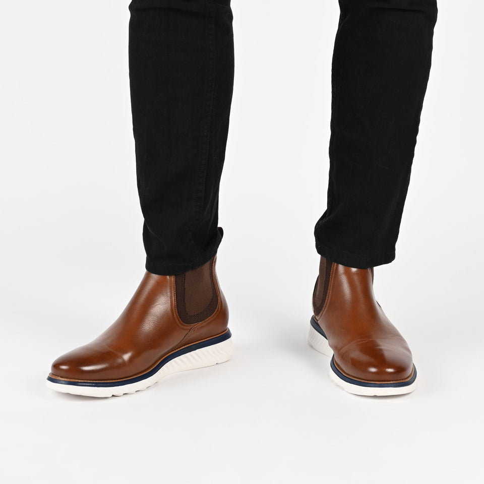 Vance Co. Hartwell Pull-on Chelsea Boot — US 11 — Size black — Width Regular — Lifestyle View