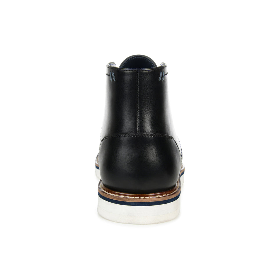 Thomas & Vine Keegan Plain Toe Chukka Boot — US 10 — Size black — Width Regular — Back View