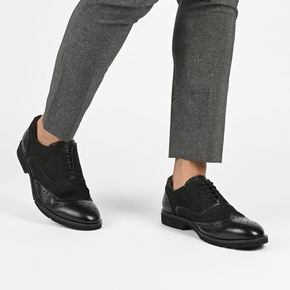Thomas & Vine Covington Brogue Oxford — US 9 — Size black — Width Regular — Lifestyle View