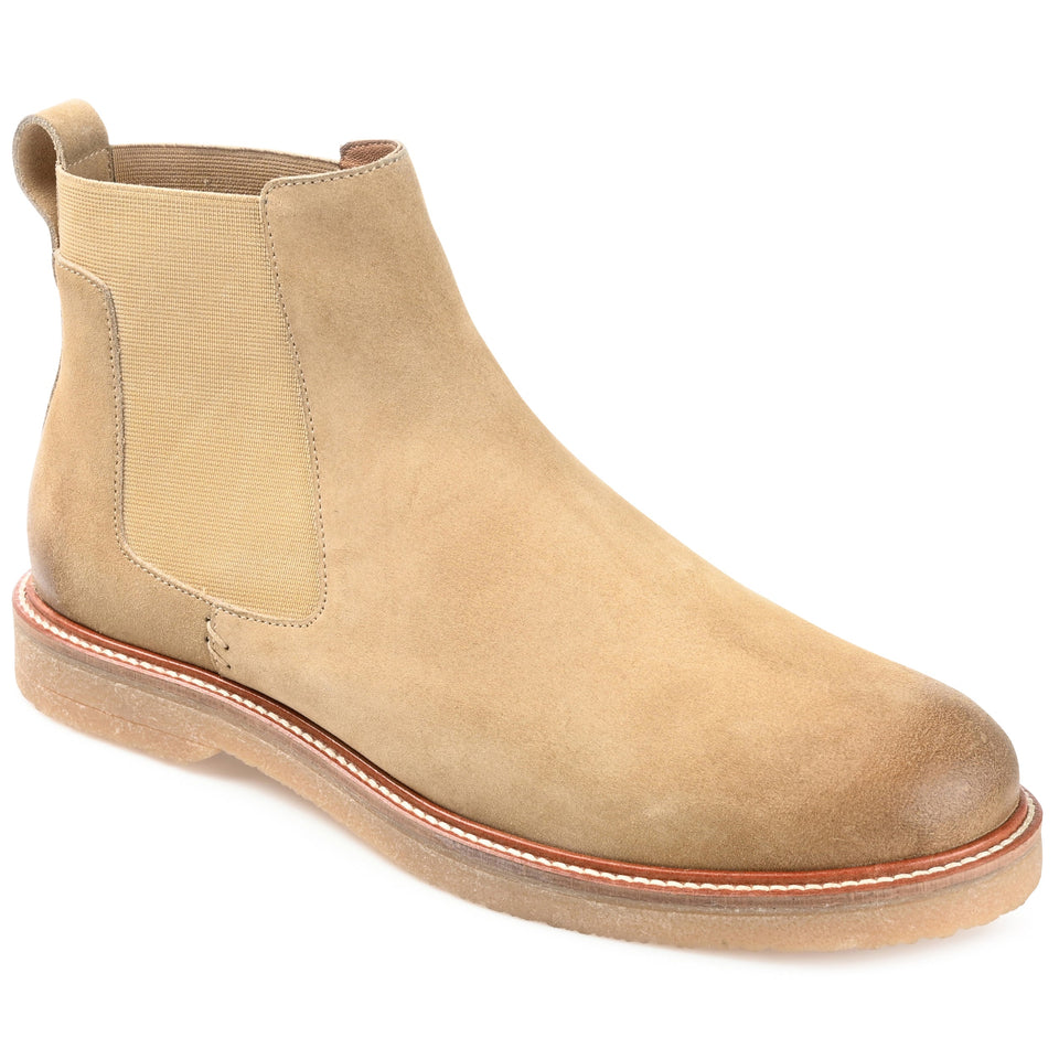 Thomas & Vine Cedric Plain Toe Chelsea Boot — US 9 — Size tan — Width Regular — Front View