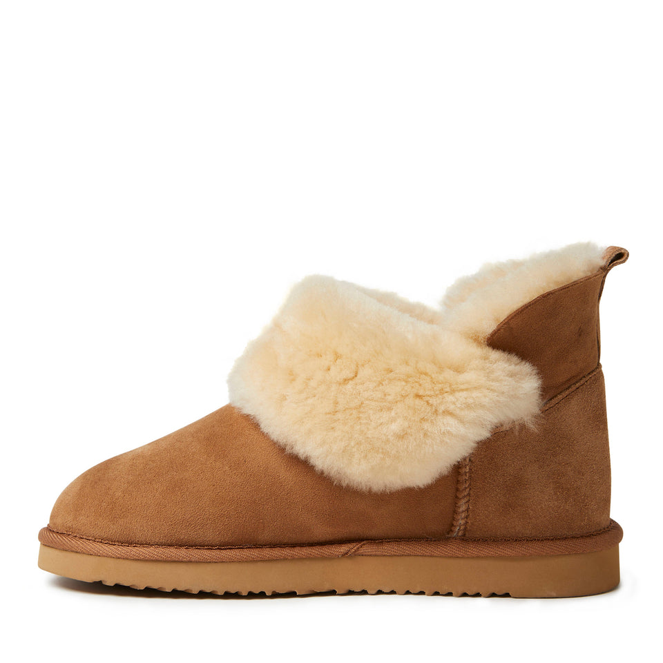 Fireside By Dearfoams Women's Perth Genuine Shearling Foldover Boot — US 8.5 — Size chestnut — Width Regular — Side View